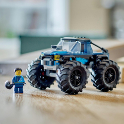 Modrý monster truck