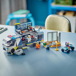 Mobilní kriminalistická laboratoř policistů
