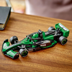 Závodní auto KICK Sauber F1® Team C44