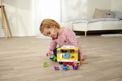 PlayBig BLOXX Peppa Pig Karavan s příslušenstvím